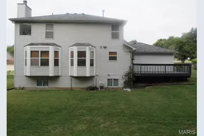 9942 Colonnade Meadows Drive, Bellefontaine Neighbors, MO 63137 - Photo 6