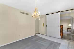 9942 Colonnade Meadows Dr, Bellefontaine Neighbors, MO 63137 - Photo 18