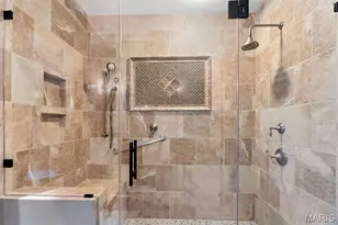 150 Camfield Square Dr, Saint Louis, MO 63141 - Photo 34