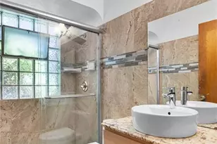 1607 Veronica Ave, Saint Louis, MO 63147 - Photo 6