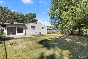 820 St Brendan Ln, Florissant, MO 63031 - Photo 26