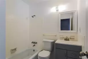 4243 Ashwick Terrace, Saint Louis, MO 63128 - Photo 10
