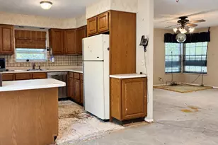 2335 Bennington Pl, Saint Louis, MO 63043 - Photo 4