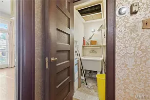 57 Kingsbury Pl, Saint Louis, MO 63112 - Photo 38