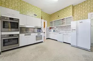 57 Kingsbury Pl, Saint Louis, MO 63112 - Photo 14