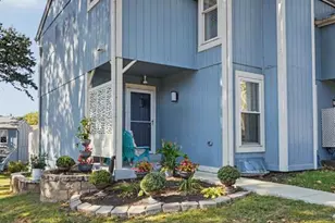 81 Schooner Ln, Lake Saint Louis, MO 63367 - Photo 1