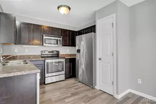 1300 New Charter Ln, O'Fallon, MO 63366 - Photo 8