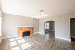 3529 Belaire Pl, Saint Louis, MO 63121 - Photo 4