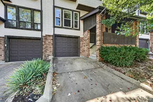 2308 Driftwood Pl, Saint Louis, MO 63146 - Photo 4