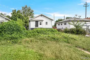 313 Northridge Dr, Saint Louis, MO 63137 - Photo 2