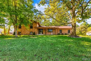 145 Bluffview Dr, Troy, MO 63379 - Photo 2