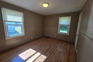 7008 Paisley Dr, Flordell Hills, MO 63136 - Photo 8