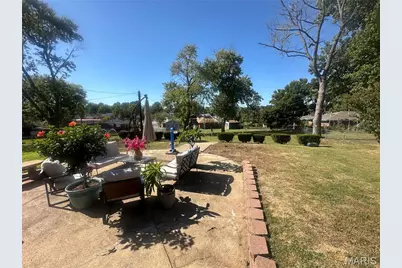 1943 Brown Road, Saint Louis, MO 63114 - Photo 6