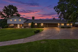 322 W 12th St, Hermann, MO 65041 - Photo 1