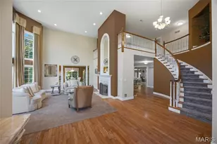 9542 Country Club Green, Sunset Hills, MO 63127 - Photo 6