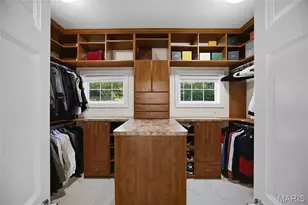 9542 Country Club Green, Sunset Hills, MO 63127 - Photo 26
