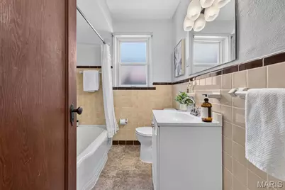 5645 Tholozan Avenue, Saint Louis, MO 63109 - Photo 22