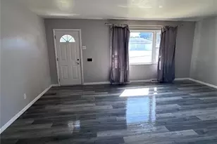 8453 Falmouth Dr, Ferguson, MO 63121 - Photo 10