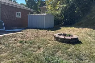 8453 Falmouth Dr, Ferguson, MO 63121 - Photo 24