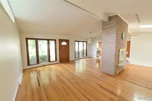 10214 Julius Northway, Sunset Hills, MO 63127 - Photo 6