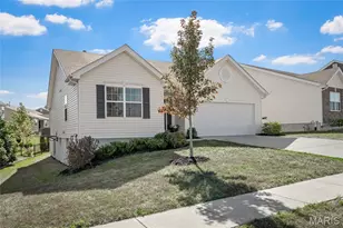 302 Creek Sound Ct, Wentzville, MO 63385 - Photo 2