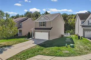 513 Parkgate Dr, Lake Saint Louis, MO 63367 - Photo 4