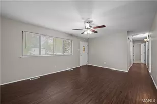 1070 Campion Ln, Florissant, MO 63031 - Photo 6