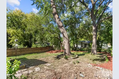1395 Saint Anthony Lane, Florissant, MO 63033 - Photo 4