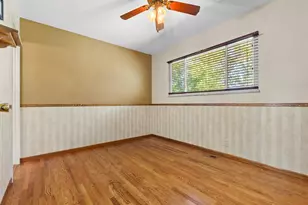 1395 St Anthony Ln, Florissant, MO 63033 - Photo 20