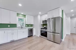 7601 General Sheridan Ln, Affton, MO 63123 - Photo 8