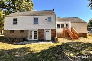 9857 Lilac Dr, Riverview, MO 63137 - Photo 2
