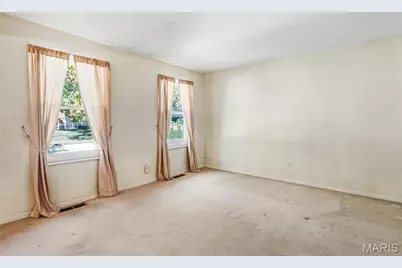900 Queensbridge Road, Manchester, MO 63021 - Photo 10