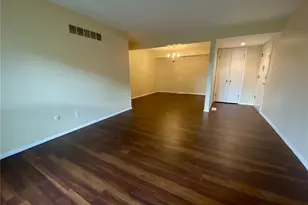 10379 Forest Brook Ln, Saint Louis, MO 63146 - Photo 6