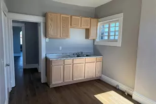 4582 Clarence Ave, Saint Louis, MO 63115 - Photo 2