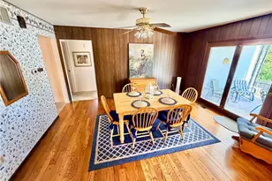 10646 Foxpath Dr, Bellefontaine Neighbors, MO 63137 - Photo 8