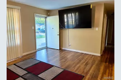 113 Forestwood Drive, Saint Louis, MO 63135 - Photo 2