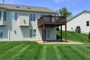 4 Putting Green Dr, Dardenne Prairie, MO 63368 - Photo 2