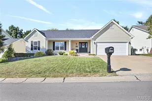 23 Bay Hill Dr, Saint Peters, MO 63366 - Photo 1