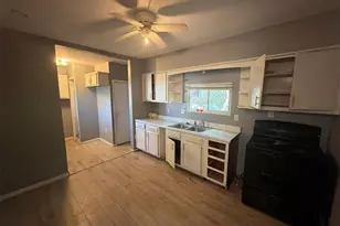 451 Northridge Dr, Saint Louis, MO 63137 - Photo 10