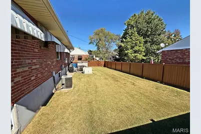 8704 Agate Court, Saint Louis, MO 63136 - Photo 6