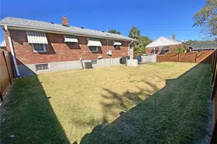 8704 Agate Ct, Saint Louis, MO 63136 - Photo 16