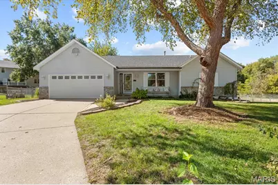 412 N Deer Tracks Trail, Saint Peters, MO 63376 - Photo 1