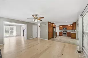 653 Oak Springs Trail Dr, Ballwin, MO 63021 - Photo 8