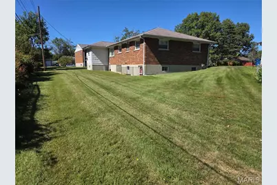 8382 Lonkar Drive, Affton, MO 63123 - Photo 24