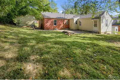 411 N Clay Avenue, Saint Louis, MO 63135 - Photo 18