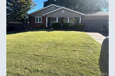 6 Fairway Court, Florissant, MO 63033 - Photo 2