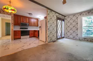 1333 Sherbrooke Rd, Saint Charles, MO 63303 - Photo 6