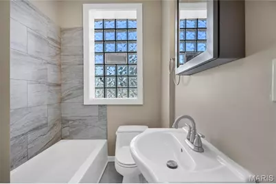 4003 Humphrey Street #2E, Saint Louis, MO 63116 - Photo 16
