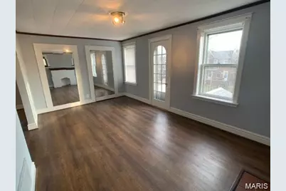 5049 Lindenwood Avenue, Saint Louis, MO 63109 - Photo 12