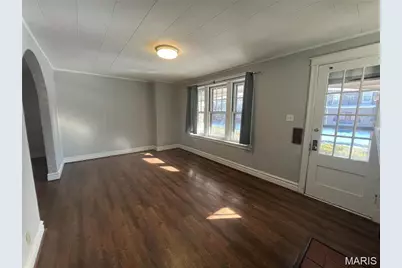 5049 Lindenwood Avenue, Saint Louis, MO 63109 - Photo 2